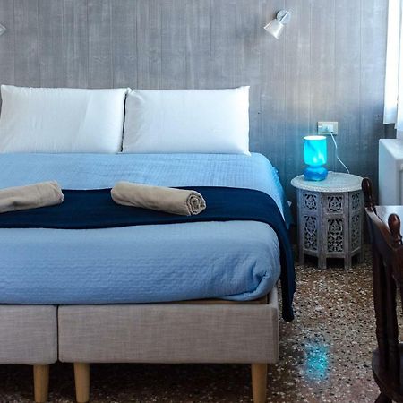 Appartamento Azzurro Two Bathrooms Βενετία Εξωτερικό φωτογραφία