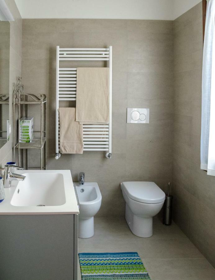 Appartamento Azzurro Two Bathrooms Βενετία Εξωτερικό φωτογραφία